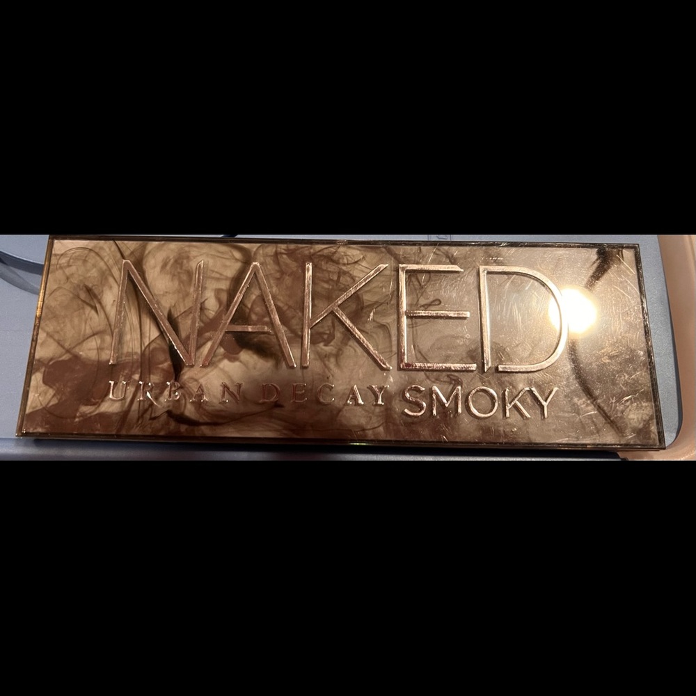 Urban decay smoky eyeshadow